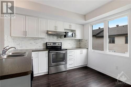 Kitchen offers plenty of counter space. - 546 Recolte Private, Ottawa, ON 