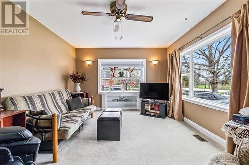 1117 Route 114, Lower Coverdale, NB - Indoor Photo Showing Living Room