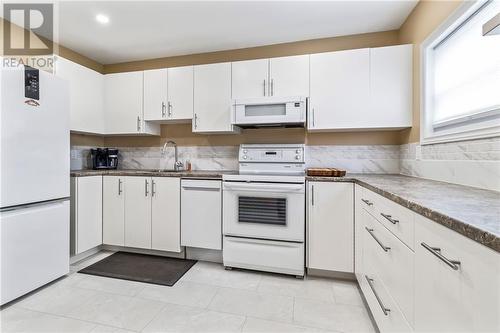 1117 Route 114, Lower Coverdale, NB - Indoor Photo Showing Kitchen