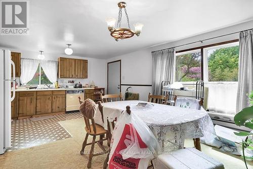 14482 Eight Mile Road, Middlesex Centre, ON - Indoor Photo Showing Dining Room