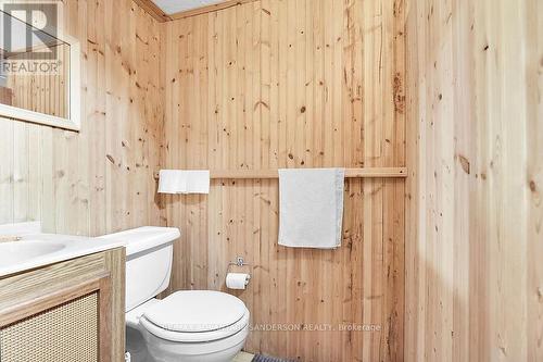 14482 Eight Mile Road, Middlesex Centre, ON - Indoor Photo Showing Bathroom