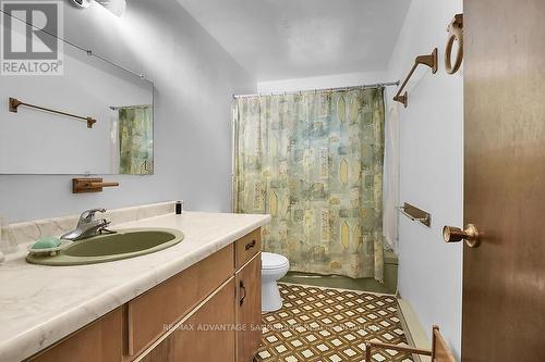 14482 Eight Mile Road, Middlesex Centre (Arva), ON - Indoor Photo Showing Bathroom