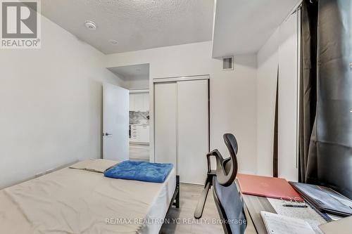 711 - 38 Honeycrisp Crescent, Vaughan, ON - Indoor Photo Showing Bedroom