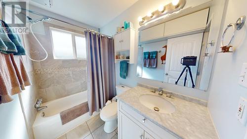 8807 77 Street, Fort St. John, BC - Indoor Photo Showing Bathroom