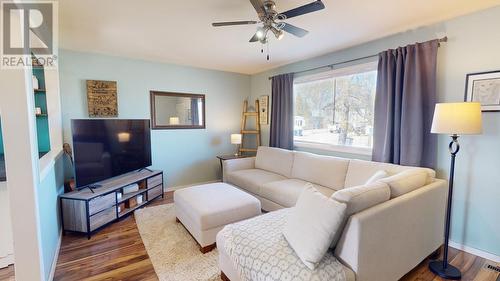 8807 77 Street, Fort St. John, BC - Indoor Photo Showing Living Room