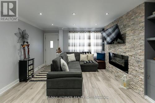 125 Caledonia Road W, Toronto (Corso Italia-Davenport), ON - Indoor Photo Showing Living Room With Fireplace