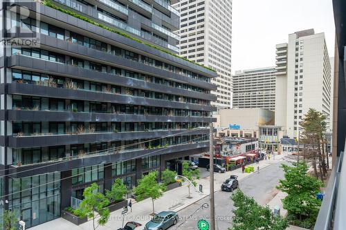 401 - 30 Roehampton Avenue, Toronto, ON - Outdoor With Balcony With Facade