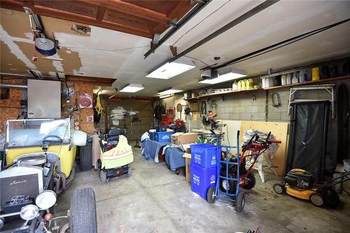 647 Limeridge Road E, Hamilton, ON - Indoor Photo Showing Garage
