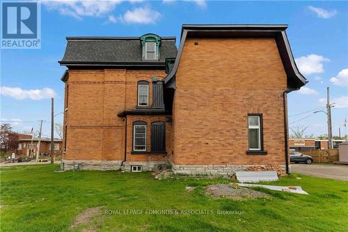 48 Renfrew Street, Pembroke, ON - Outdoor With Exterior