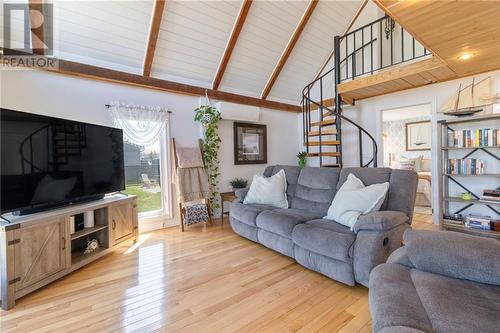 11 Baybreeze Lane, Grand-Barachois, NB - Indoor Photo Showing Living Room