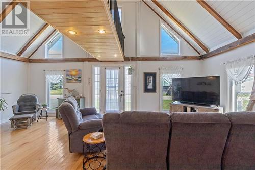 11 Baybreeze Lane, Grand-Barachois, NB - Indoor Photo Showing Living Room