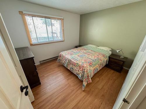 1611 Nickelplate Road Unit# 308, Rossland, BC - Indoor Photo Showing Bedroom