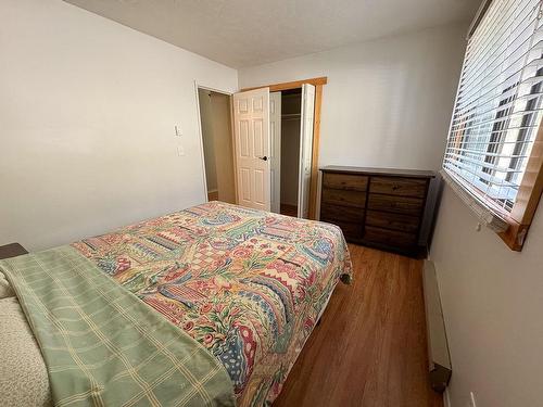 1611 Nickelplate Road Unit# 308, Rossland, BC - Indoor Photo Showing Bedroom