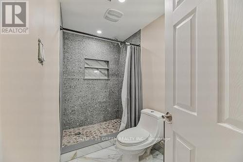 212 Lena Crescent, Cambridge, ON - Indoor Photo Showing Bathroom