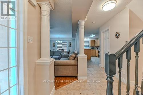 212 Lena Crescent, Cambridge, ON - Indoor Photo Showing Other Room
