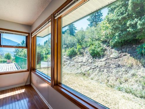 870 Eagleson Cres, Lillooet, BC - Indoor Photo Showing Other Room