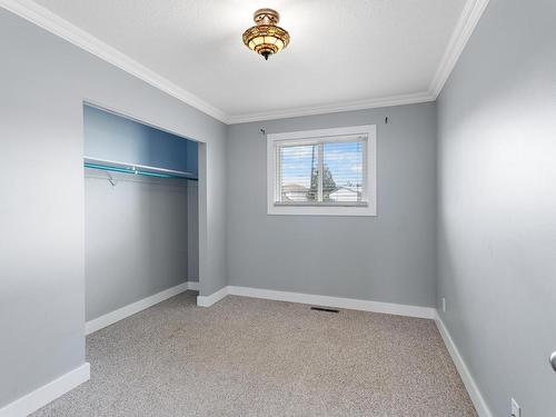 1060 North Glen Drive, Kamloops, BC - Indoor Photo Showing Other Room
