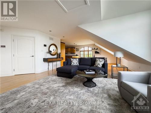 551 Richmond Road, Beckwith, ON - Indoor Photo Showing Living Room