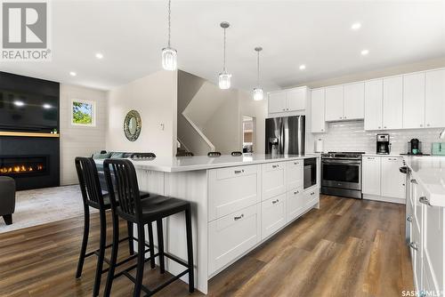 113 Green Avenue, Regina Beach, SK - Indoor Photo Showing Kitchen With Upgraded Kitchen