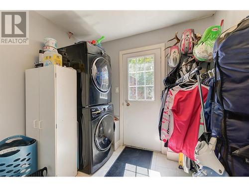 265 Fir Court, Kelowna, BC - Indoor Photo Showing Laundry Room