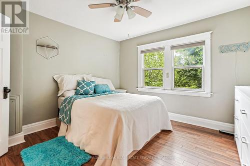 217 Rothsay Avenue, Hamilton, ON - Indoor Photo Showing Bedroom