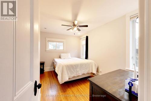 East #1 - 122 Forsyth Street N, Sarnia, ON - Indoor Photo Showing Bedroom