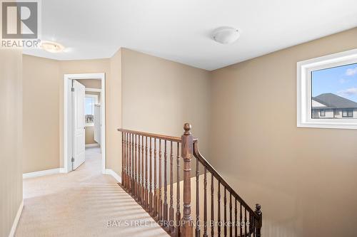 2 Sparkle Drive, Thorold, ON - Indoor Photo Showing Other Room