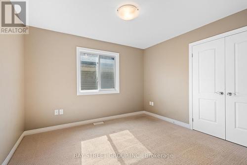 2 Sparkle Drive, Thorold, ON - Indoor Photo Showing Other Room