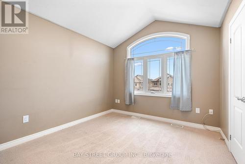 2 Sparkle Drive, Thorold, ON - Indoor Photo Showing Other Room