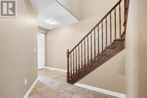 2 Sparkle Drive, Thorold, ON - Indoor Photo Showing Other Room