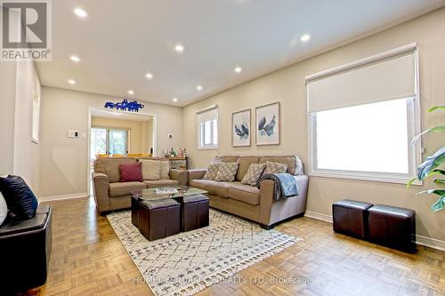 157 Cinrickbar Drive E, Toronto, ON - Indoor Photo Showing Living Room