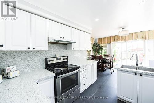 5 Lilly Crescent, Brampton, ON - Indoor Photo Showing Kitchen With Upgraded Kitchen