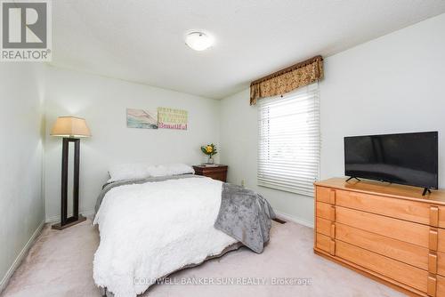 5 Lilly Crescent, Brampton, ON - Indoor Photo Showing Bedroom