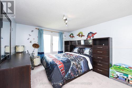 5 Lilly Crescent, Brampton, ON - Indoor Photo Showing Bedroom