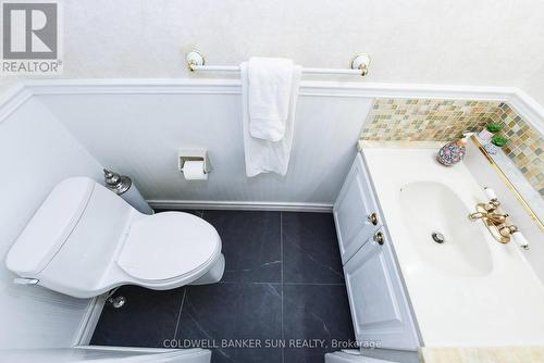 5 Lilly Crescent, Brampton, ON - Indoor Photo Showing Bathroom