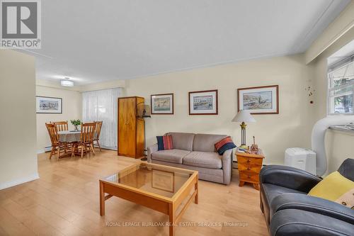 108 - 1377 Lakeshore Road, Burlington, ON - Indoor Photo Showing Living Room