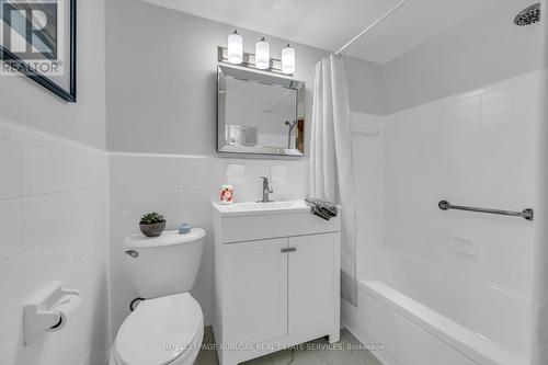 108 - 1377 Lakeshore Road, Burlington, ON - Indoor Photo Showing Bathroom