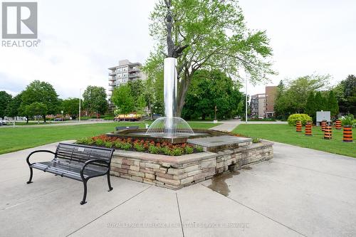 108 - 1377 Lakeshore Road, Burlington (Brant), ON - Outdoor