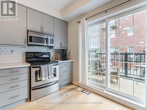 Th 62 - 113 The Queensway, Toronto, ON - Indoor Photo Showing Kitchen