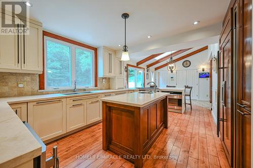 62 Gibson Lake Drive, Caledon (Palgrave), ON - Indoor Photo Showing Kitchen With Double Sink