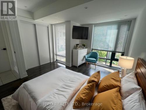 307 - 132 Widdicombe Hill Boulevard, Toronto (Willowridge-Martingrove-Richview), ON - Indoor Photo Showing Bedroom