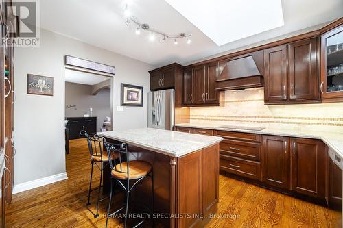 3078 Folkway Drive, Mississauga, ON - Indoor Photo Showing Kitchen