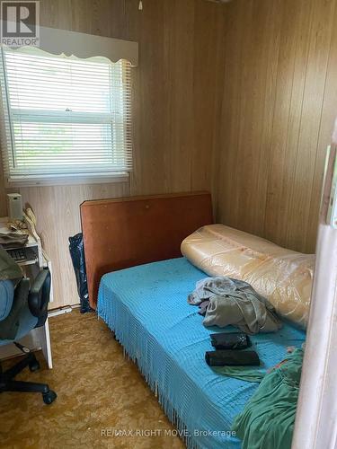 21 Ivy Lane, Orillia, ON - Indoor Photo Showing Bedroom