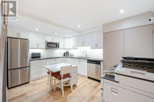 59 Berkeley Street, Toronto C08, ON - Indoor Photo Showing Kitchen With Upgraded Kitchen