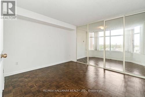 902 - 900 Yonge Street, Toronto, ON - Indoor Photo Showing Other Room