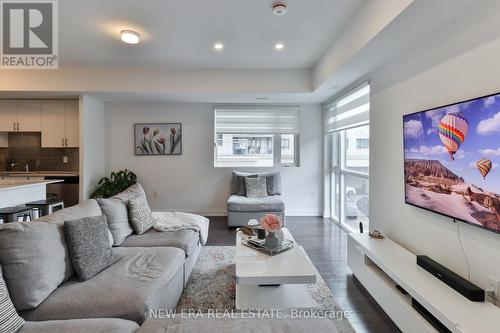 803 - 5279 Highway 7 Road, Vaughan (Vaughan Grove), ON - Indoor Photo Showing Living Room