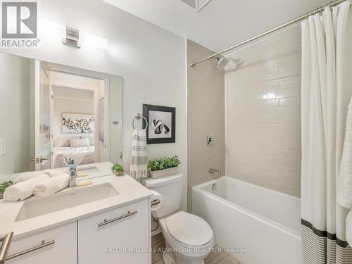 503 - 1630 Queen Street E, Toronto E02, ON - Indoor Photo Showing Bathroom