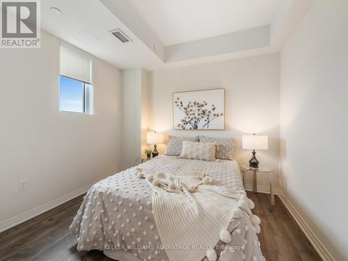 503 - 1630 Queen Street E, Toronto E02, ON - Indoor Photo Showing Bedroom