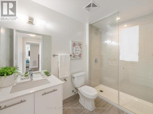 503 - 1630 Queen Street E, Toronto E02, ON - Indoor Photo Showing Bathroom