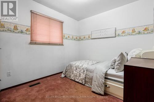 24 Evansville Road, Toronto E07, ON - Indoor Photo Showing Bedroom